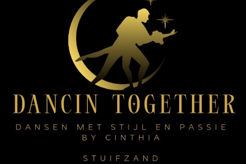 dansende mensen in Stuifzand